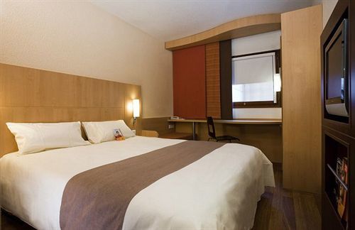Ibis Styles Flers Hotel Exterior foto